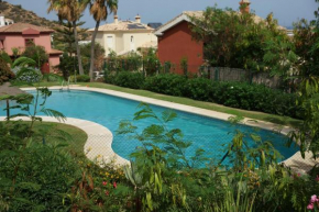 MAGNIFIQUE APPARTEMENT AVEC PISCINE
